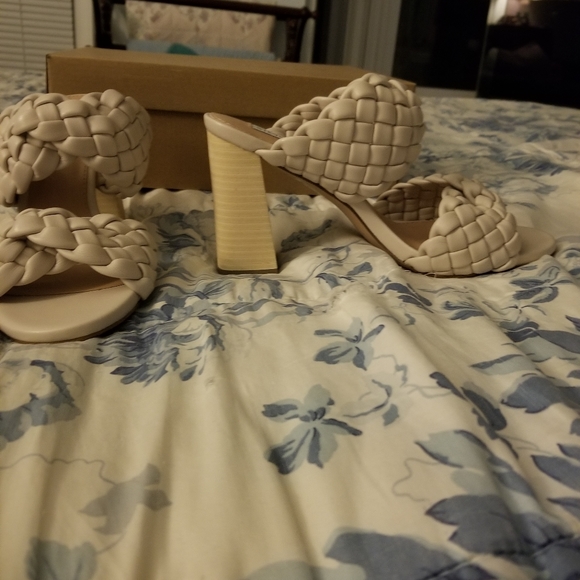 Steve Madden Braided Open Toe Sandals - Picture 6 of 10